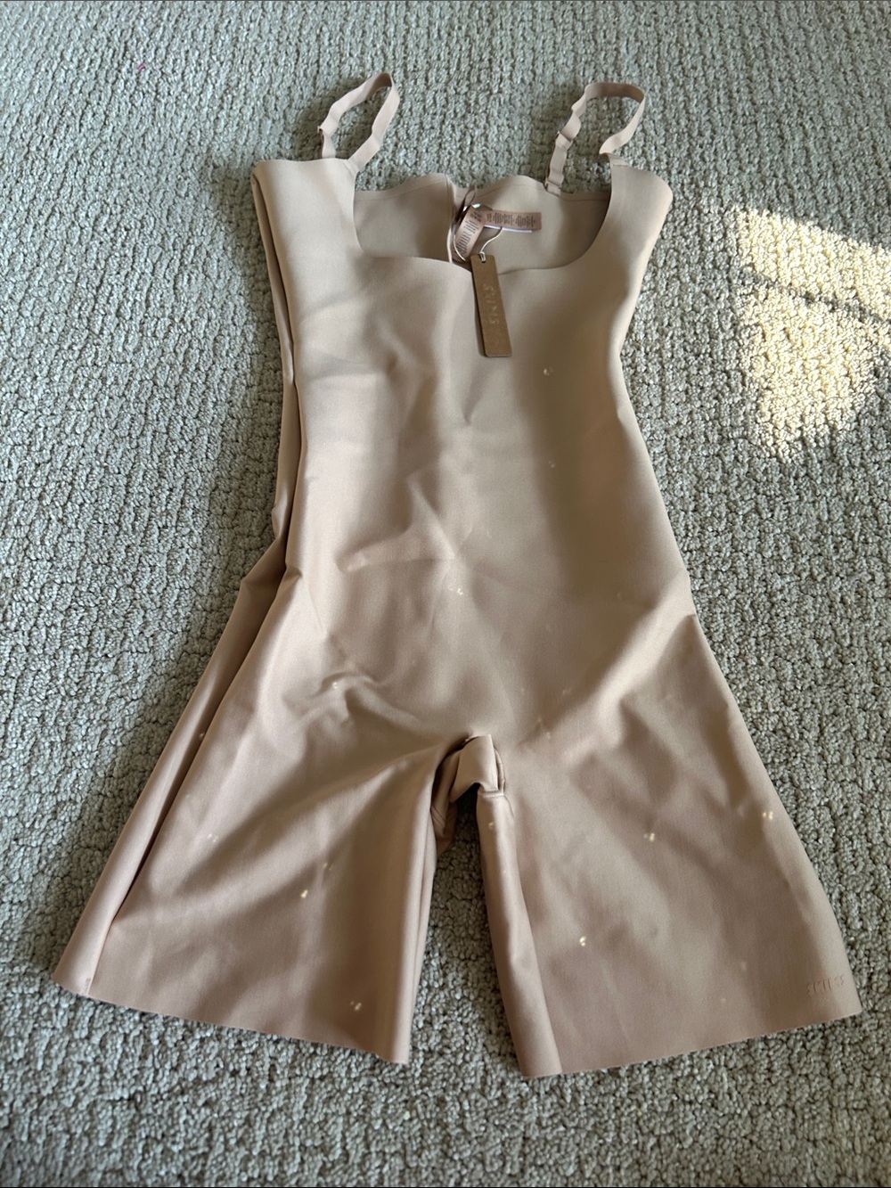 SKIMS Body Zoned Open Bust Mid Thigh Bodysuit Clay Large NWT